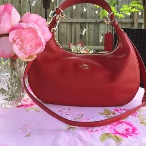 COACH  shoulder red bag excellent condition